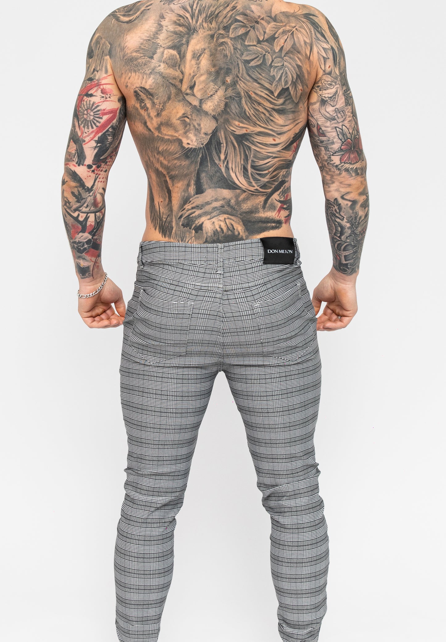 Men's Grey Check Pattern Skinny Fit Stretch Chino Pants Rear